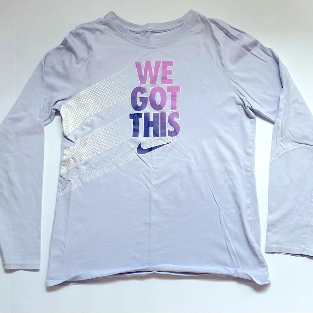Nike long sleeve t shirt we got this size large